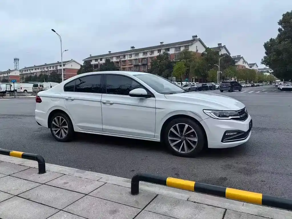 Volkswagen Bora 2022