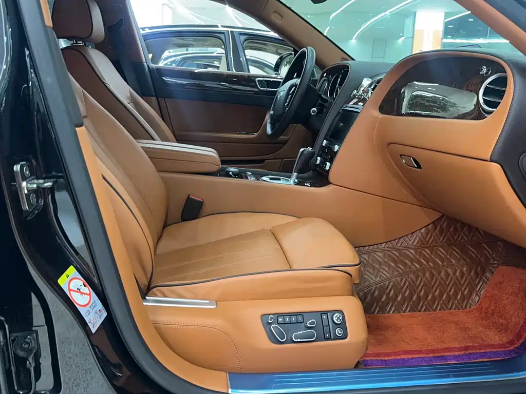 Bentley Flying Spur 2012 — фото 11