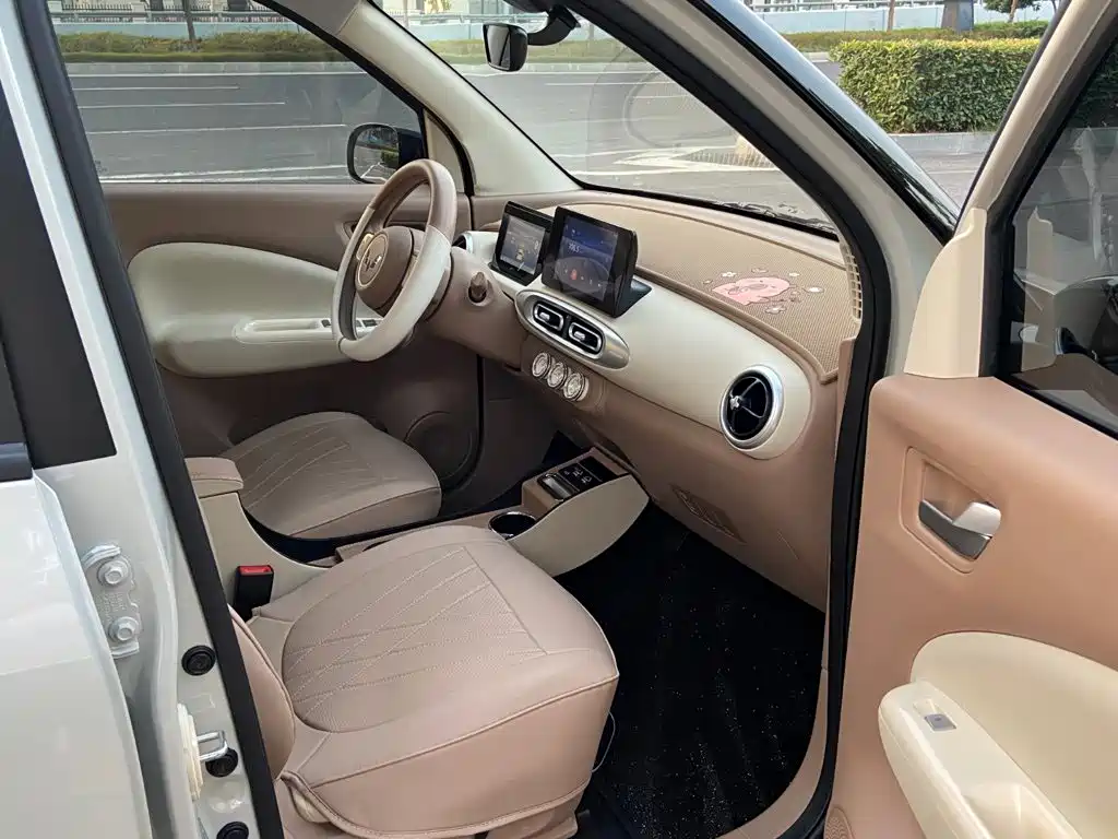 Wuling Hongguang MINIEV 2025