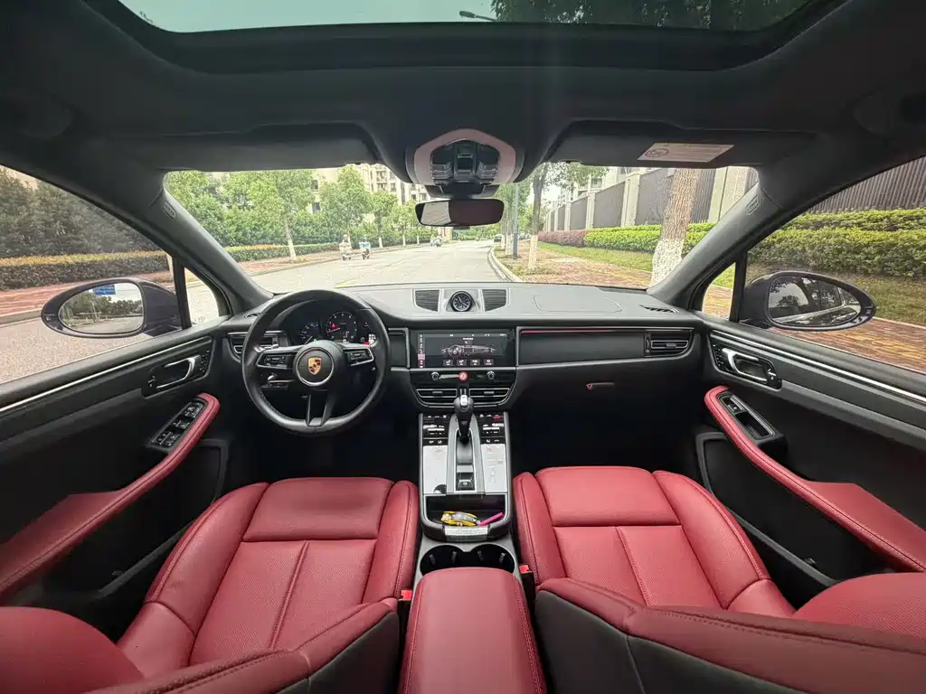 Porsche Macan 2022