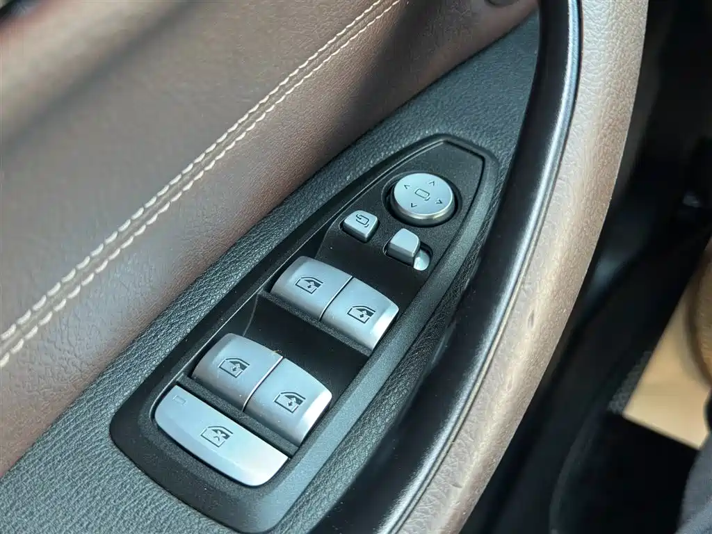 BMW X1 2021 — фото 18