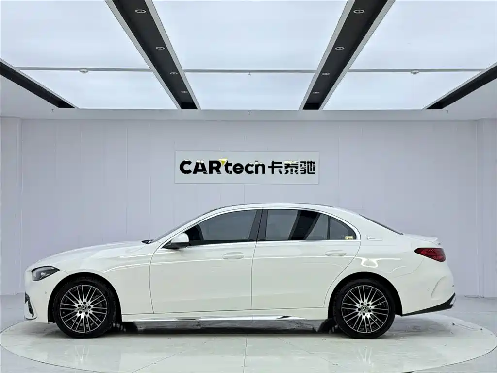Mercedes-Benz C-Class 2023 — фото 8