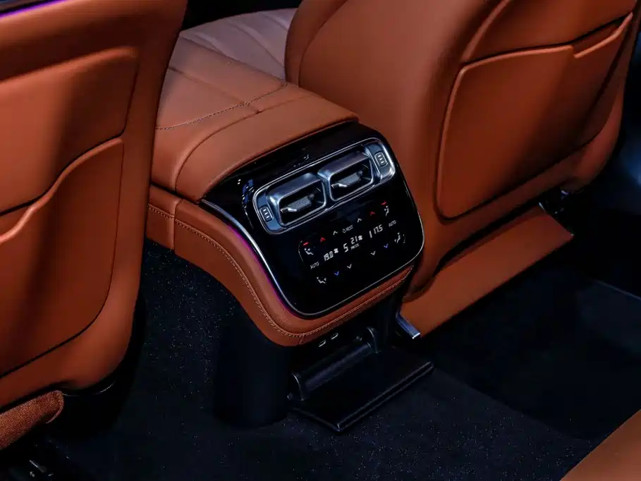 Mercedes-Benz S-Class 2023 — фото 11