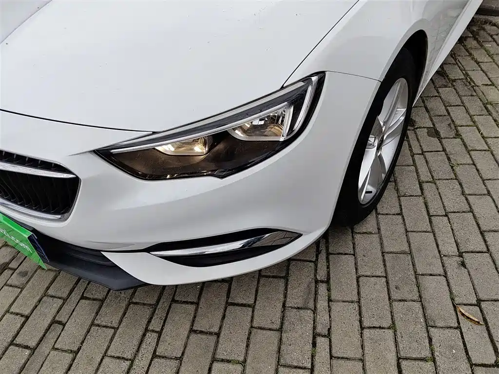 Buick Regal 2020 — фото 18