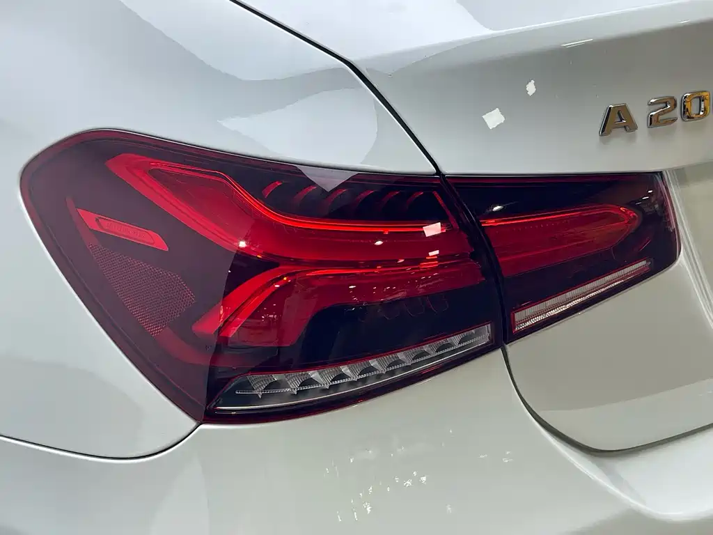 Mercedes-Benz A-Class 2021 — фото 10