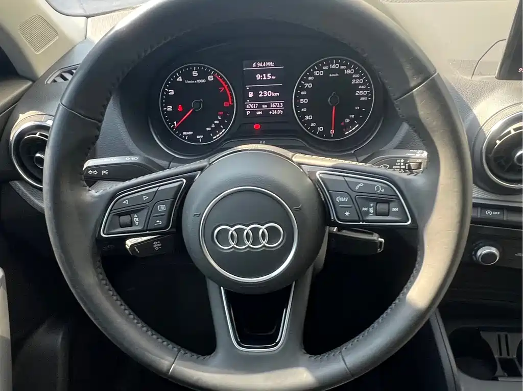 Audi Q2L 2020 — фото 13