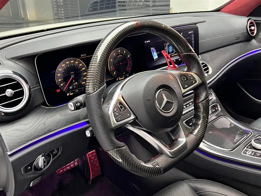 Mercedes-Benz E-Class 2018 — фото 8