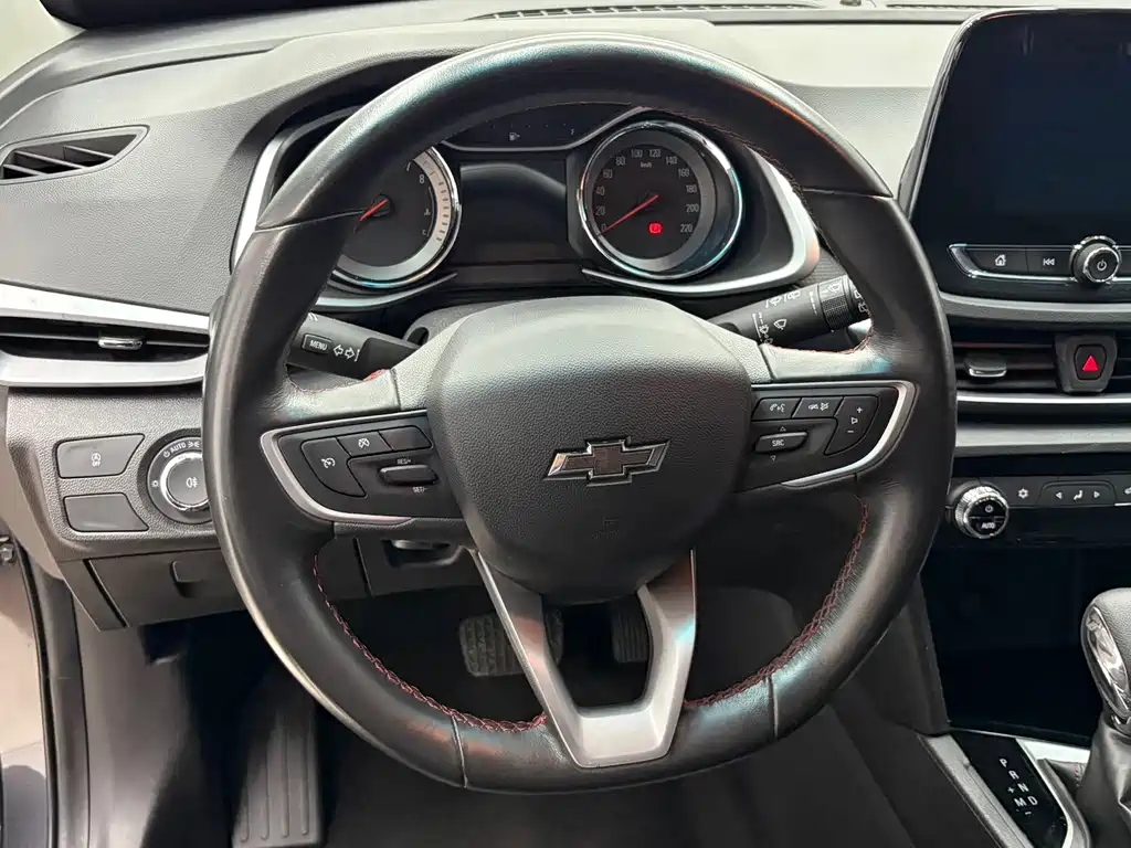 Chevrolet Orlando 2023 — фото 10