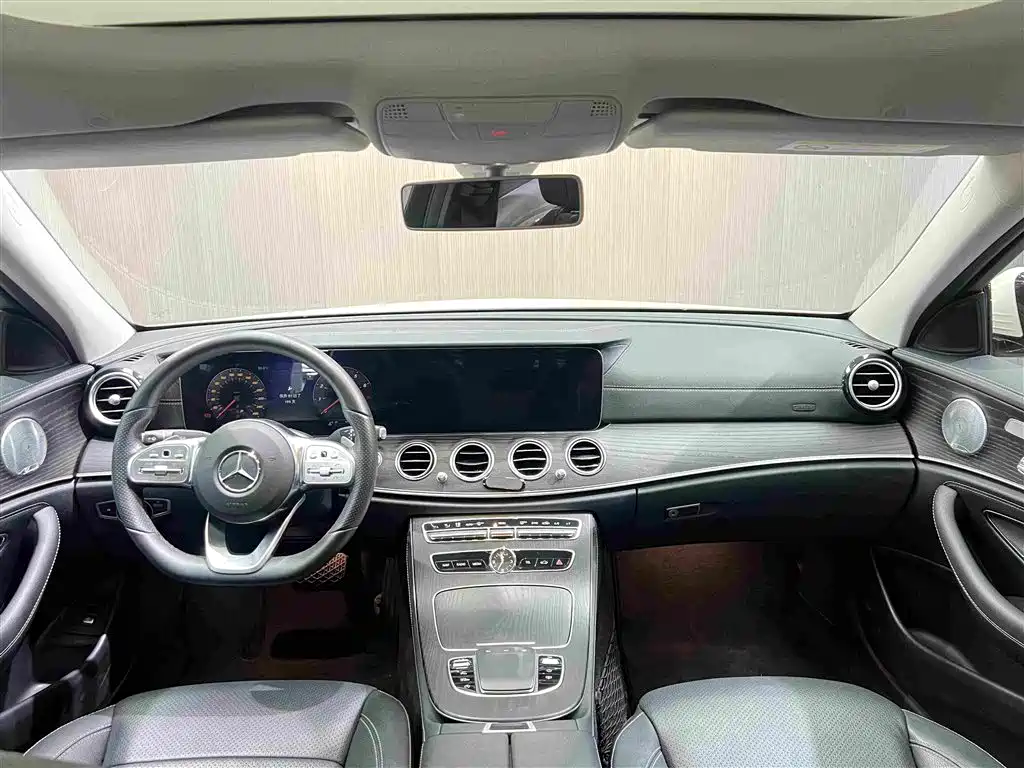 Mercedes-Benz E-Class 2020 — фото 10