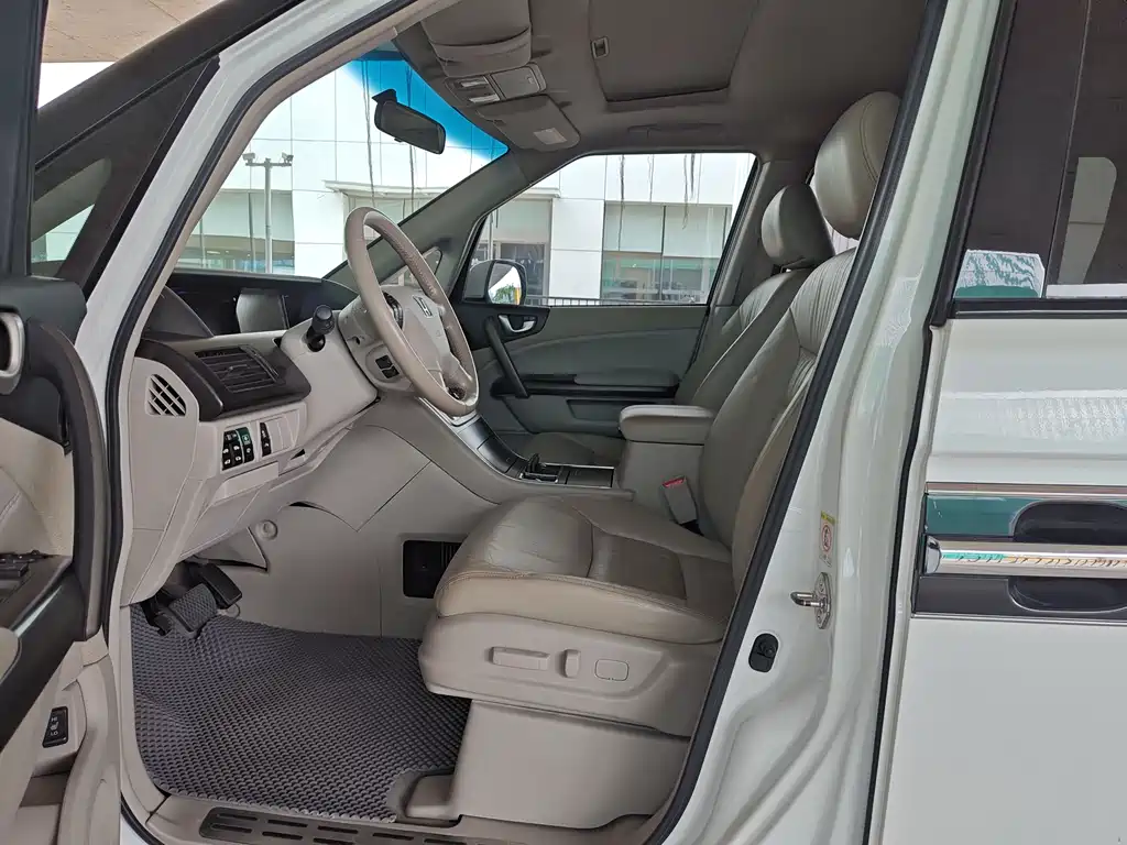 Honda Elysion 2015
