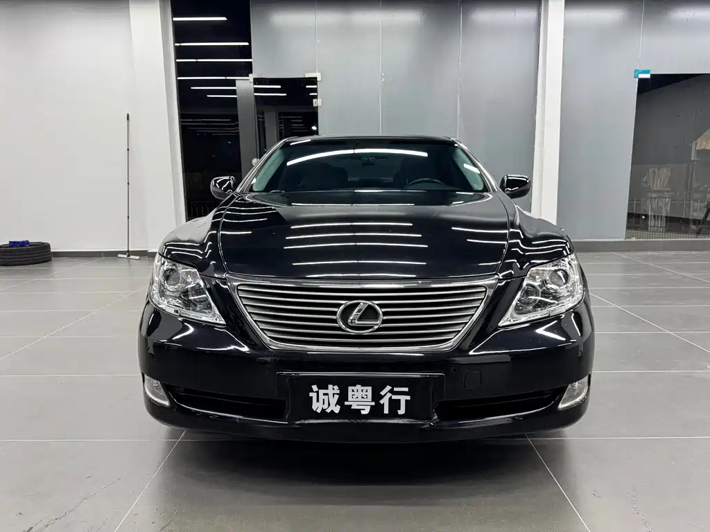 Lexus LS 2008 — фото 1