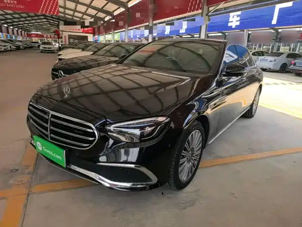 Mercedes-Benz E-Class 2022
