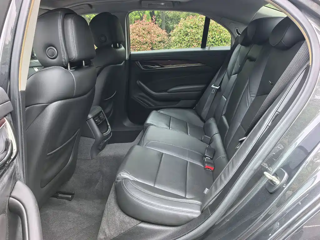 Cadillac CTS 2015 — фото 9