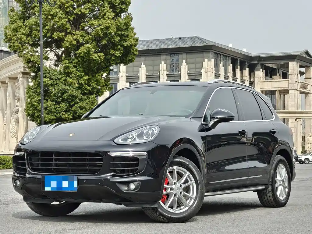Porsche Cayenne 2018 — фото 1