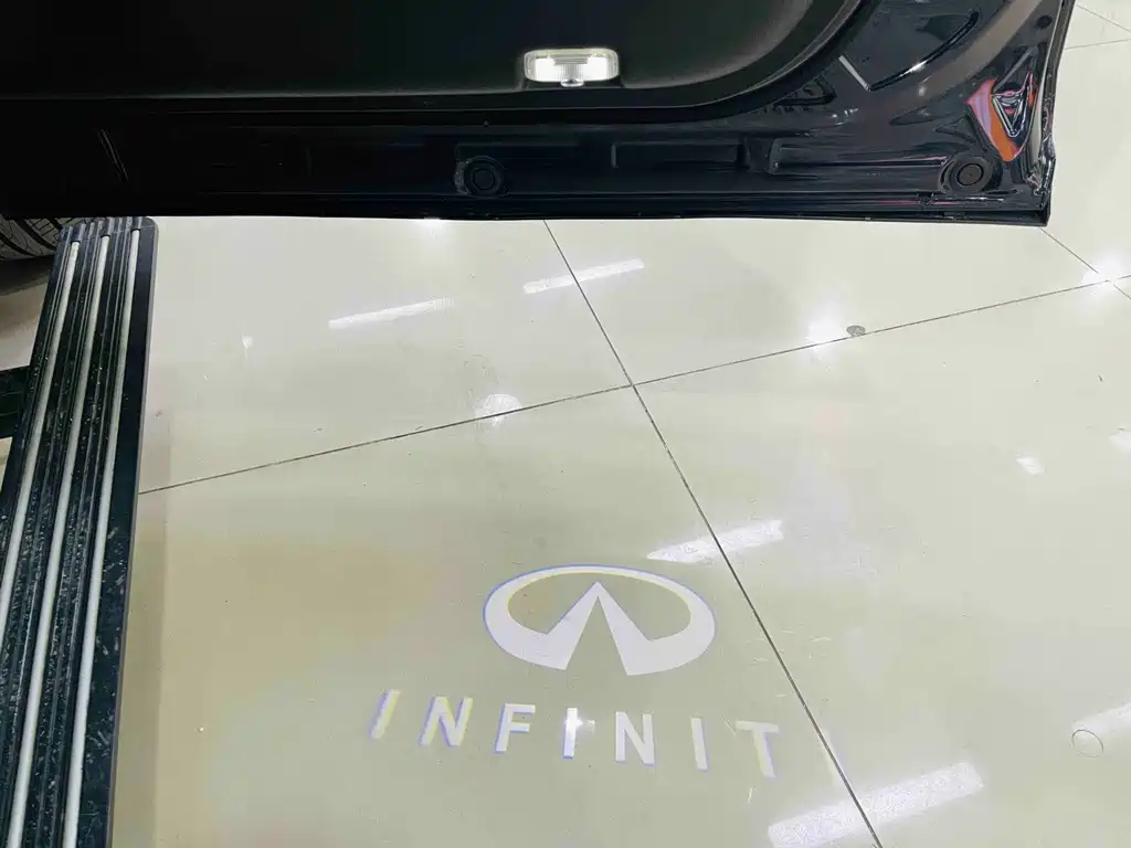 Infiniti QX60 2018 — фото 19
