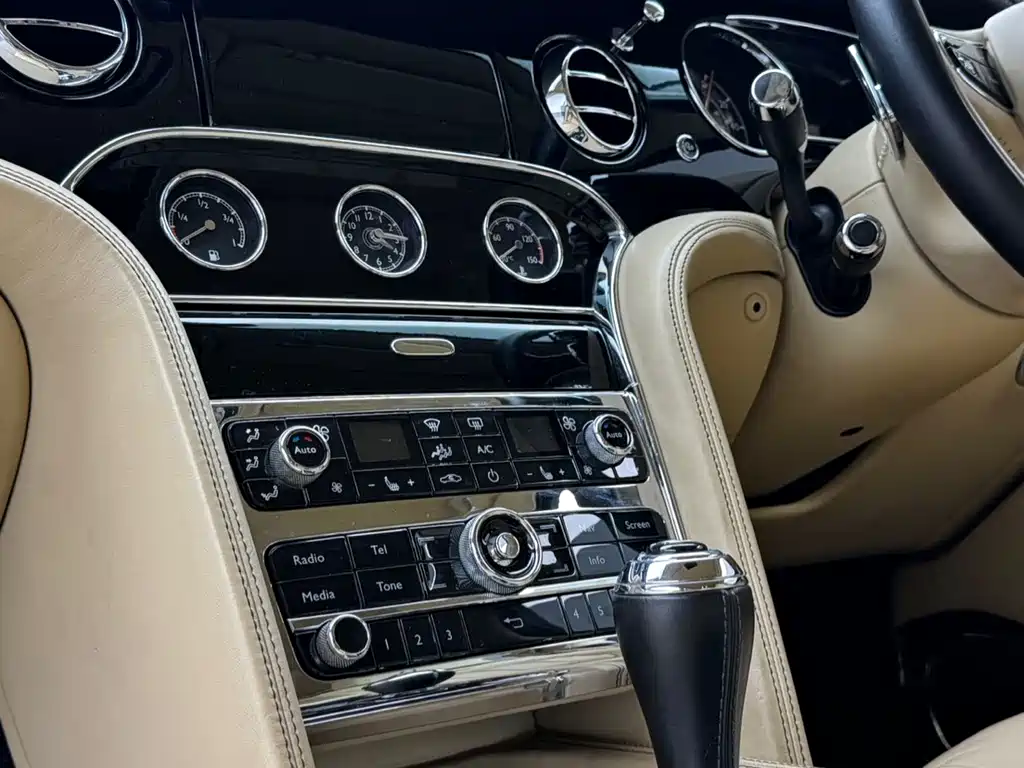 Bentley Mulsanne 2015 — фото 4