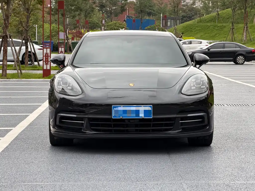 Porsche Panamera 2018 — фото 2