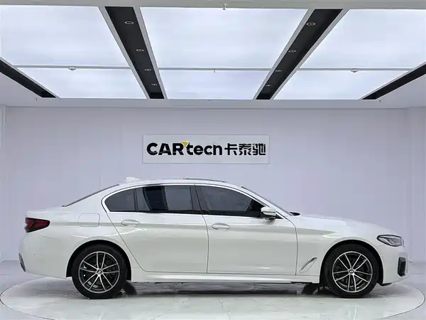 BMW 5 Series 2022