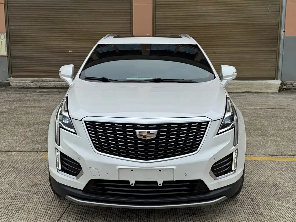Cadillac XT5 2020 — фото 2