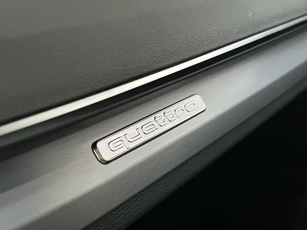 Audi Q5L 2024 — фото 22