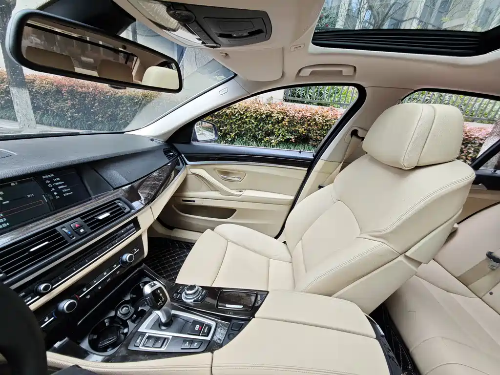 BMW 5 Series 2013 — фото 10