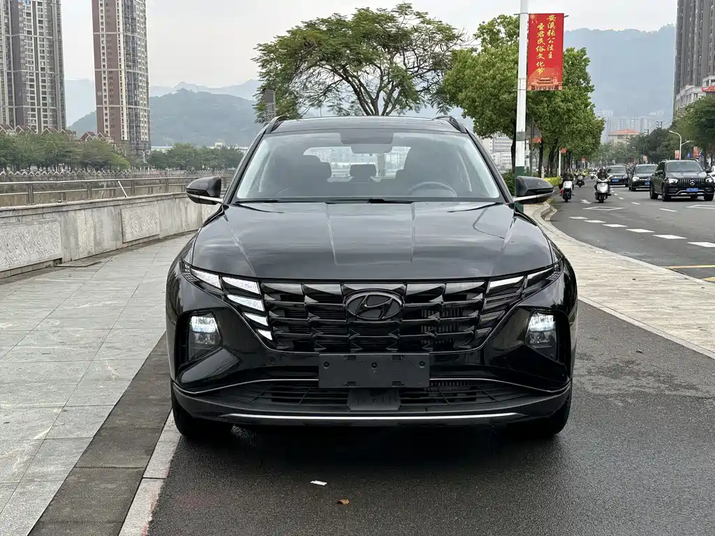 Hyundai Tucson 2023 — фото 2