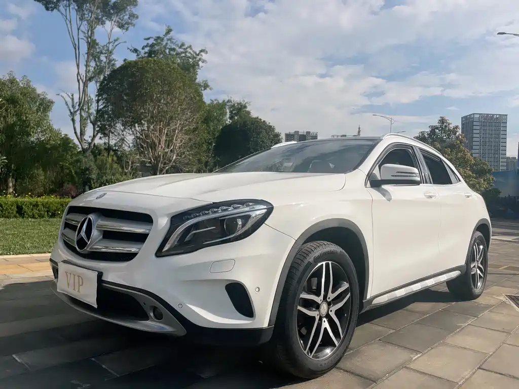 Mercedes-Benz GLA 2016 — фото 1