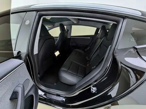Tesla Model 3 2026