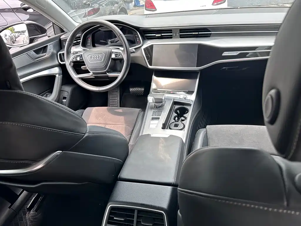 Audi A7L 2024 — фото 10