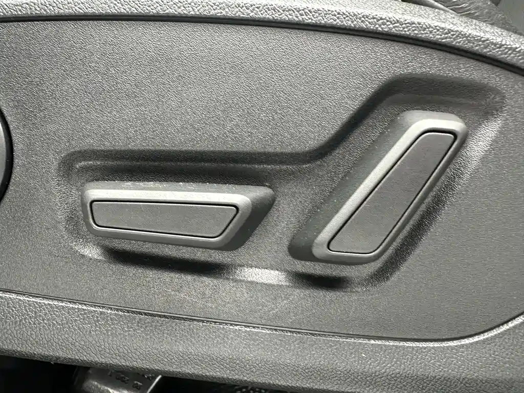 Audi A3 2023 — фото 12
