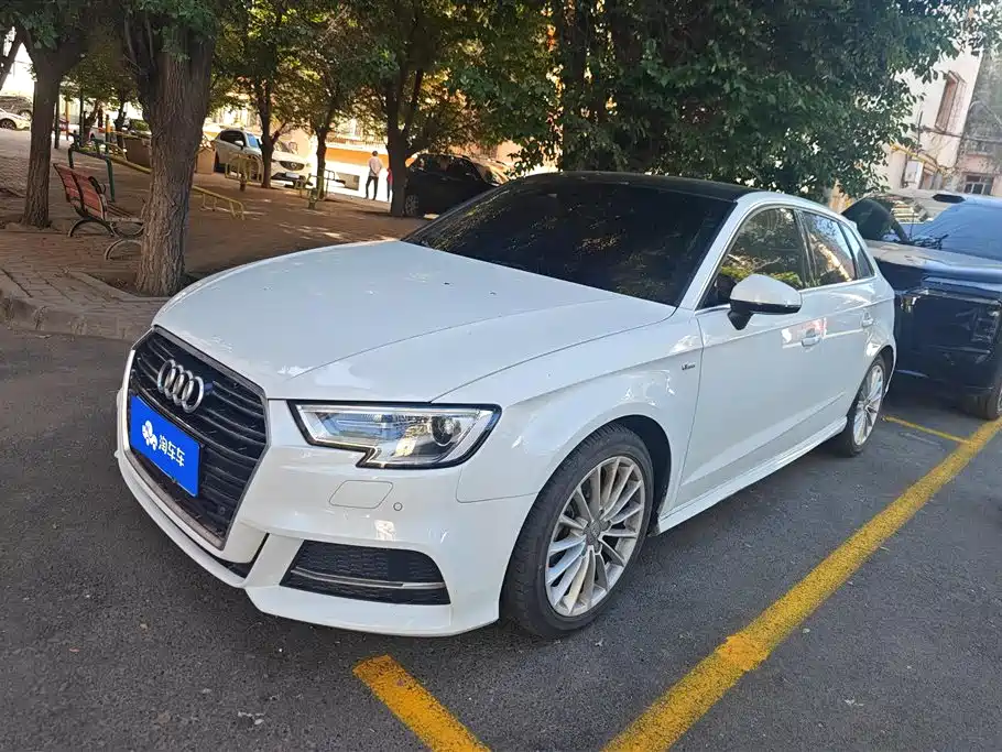 Audi A3 2018 — фото 1