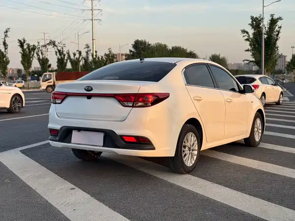 Kia K2 2017