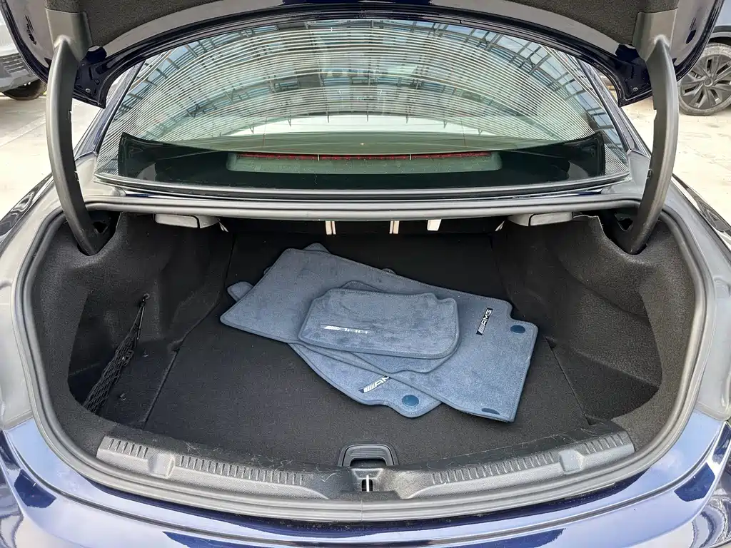 Mercedes-Benz E-Class 2020 — фото 16