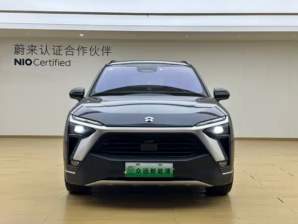 NIO ES8 2021