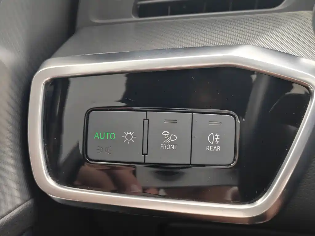 Audi A6L 2021 — фото 27