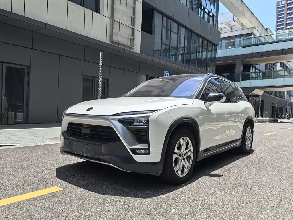 NIO ES8 2019