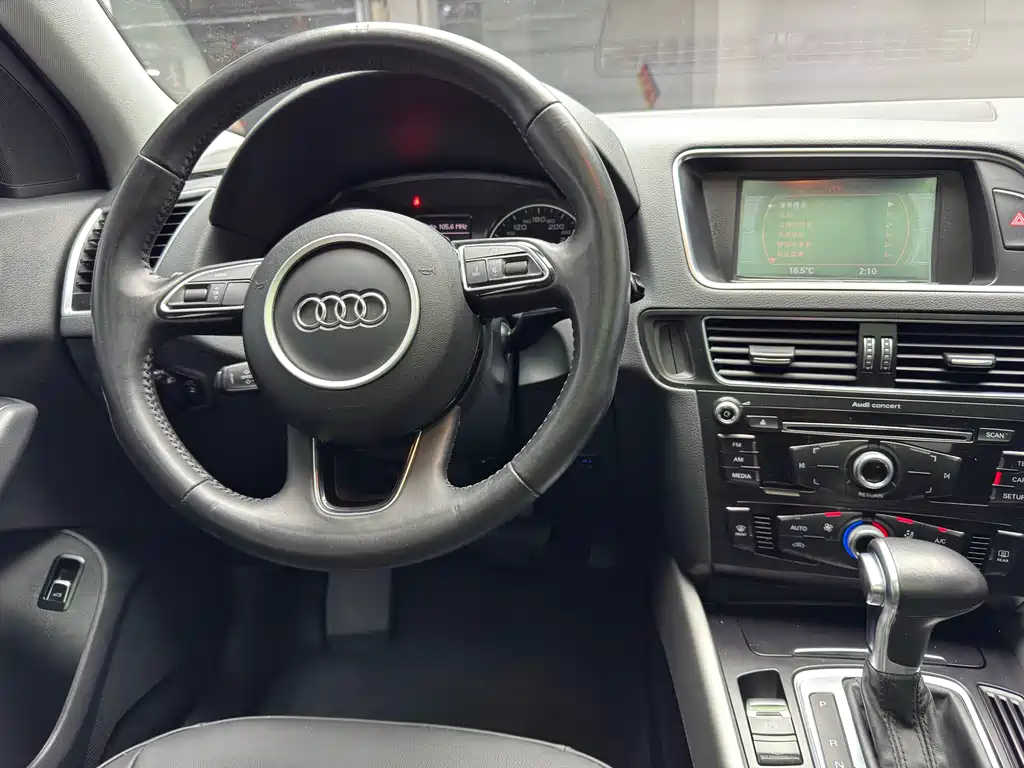 Audi Q5 2017 — фото 10