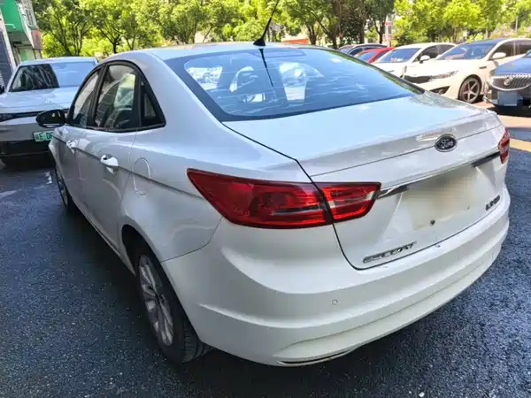 Ford Escort 2017