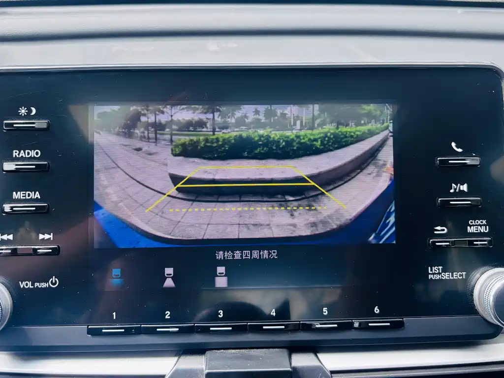 Honda Accord 2019 — фото 18