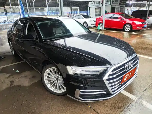 Audi A8 2022
