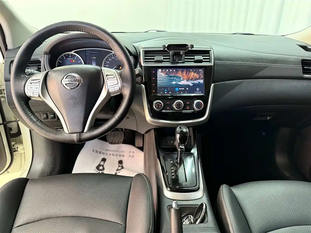 Nissan Tiida 2022 — фото 12