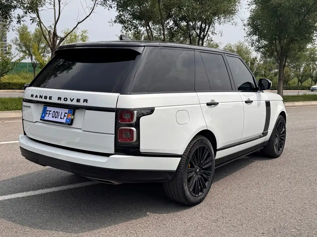 Land Rover Range Rover 2020 — фото 11