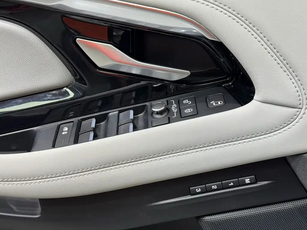 Land Rover Evoque 2020 — фото 15