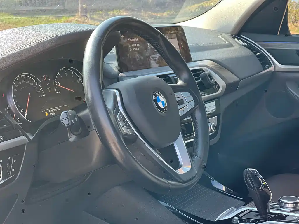 BMW X3 2019 — фото 10