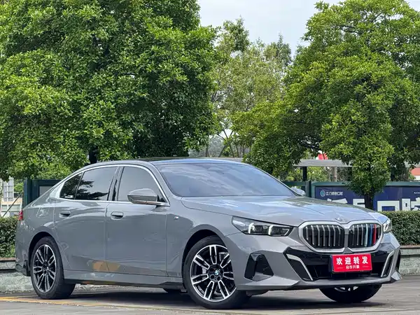BMW 5 Series 2024