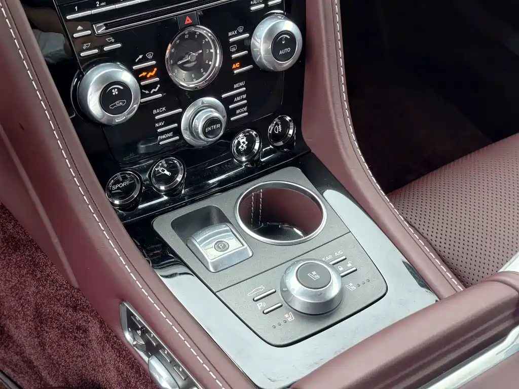 Aston Martin Rapide 2014 — фото 7