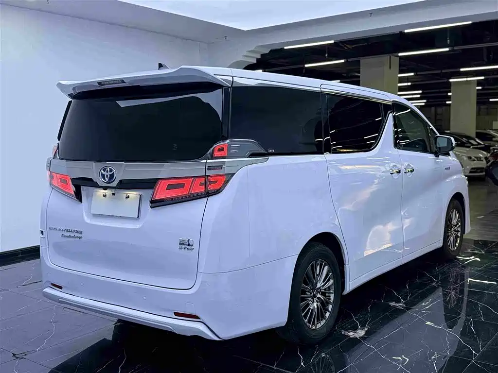 Toyota Vellfire 2021 — фото 26