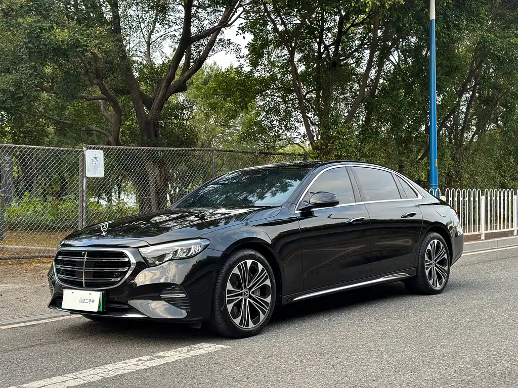 Mercedes-Benz E-Class New Energy 2025 — фото 1
