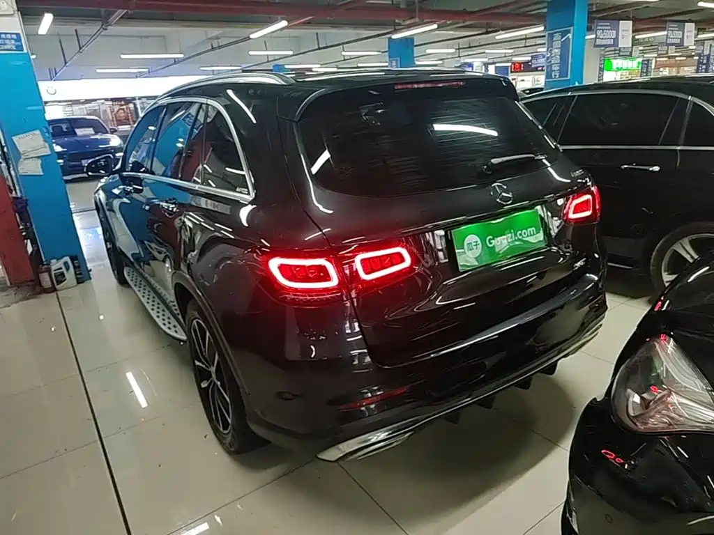 Mercedes-Benz GLC 2021