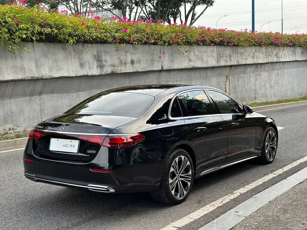 Mercedes-Benz E-Class New Energy 2025 — фото 18